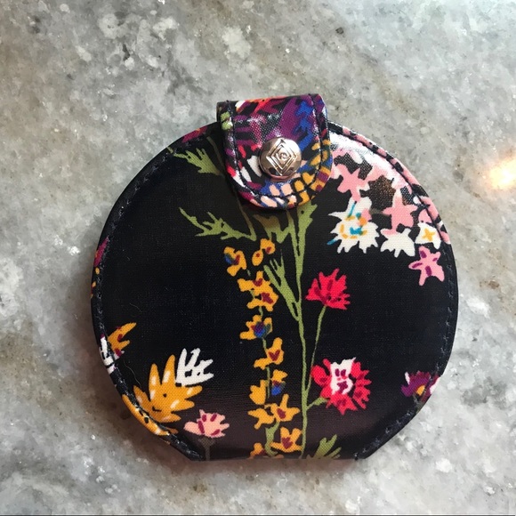 Vera Bradley RFID Small Crossbody - Picture 7 of 8